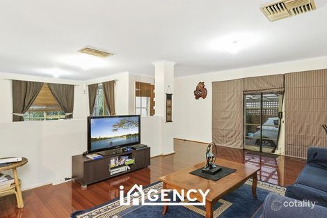 Property photo of 13 Lauriston Drive Endeavour Hills VIC 3802