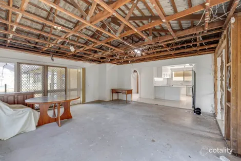 Property photo of 11 Aroona Avenue Broadbeach Waters QLD 4218