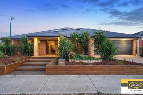 Property photo of 33 Papillon Parade Tarneit VIC 3029