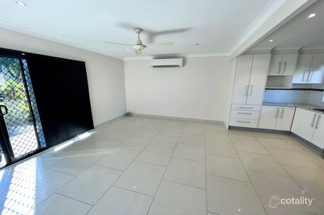Property photo of 8 Robin Avenue Paradise Point QLD 4216