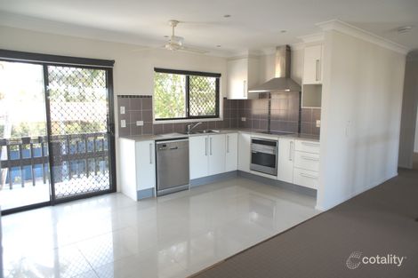 Property photo of 8 Robin Avenue Paradise Point QLD 4216