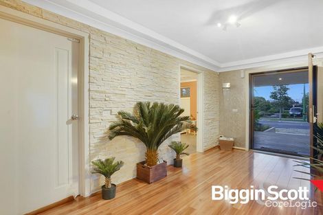 Property photo of 33 Papillon Parade Tarneit VIC 3029