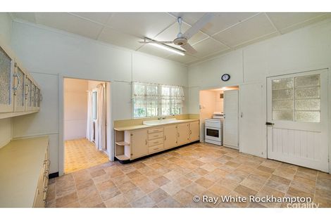 Property photo of 19 Alexandra Street Park Avenue QLD 4701