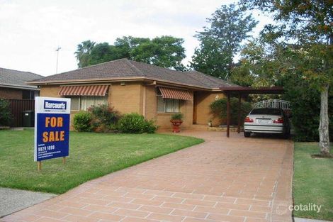 Property photo of 11 Jacaranda Crescent Casula NSW 2170
