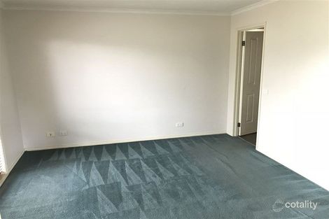 Property photo of 26 Dahlen Place Berwick VIC 3806