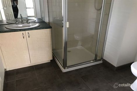 Property photo of 26 Dahlen Place Berwick VIC 3806