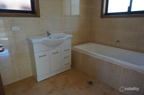 Property photo of 10 Christiansen Place Bellambi NSW 2518