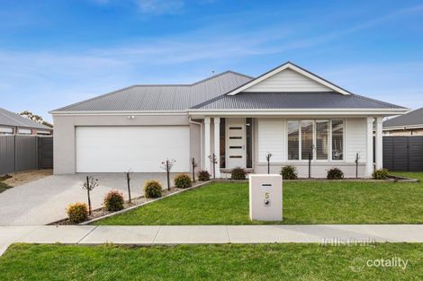 5 Oak Gr, Romsey, VIC 3434