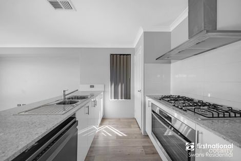 Property photo of 54 Windermere Boulevard Aveley WA 6069