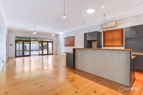 Property photo of 26 Longfellow Street Norman Park QLD 4170