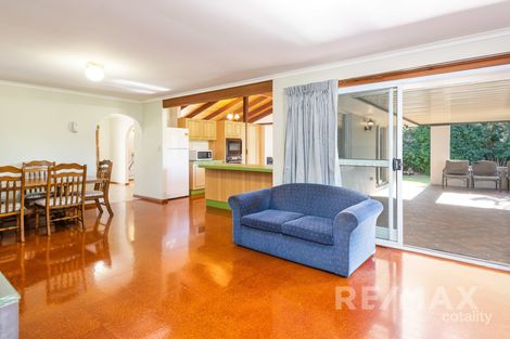 Property photo of 10 Doveton Crescent Mount Warren Park QLD 4207