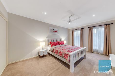 Property photo of 5 Grassland Crescent Cairnlea VIC 3023