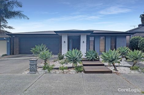 Property photo of 4 Parkfield Drive Cranbourne North VIC 3977