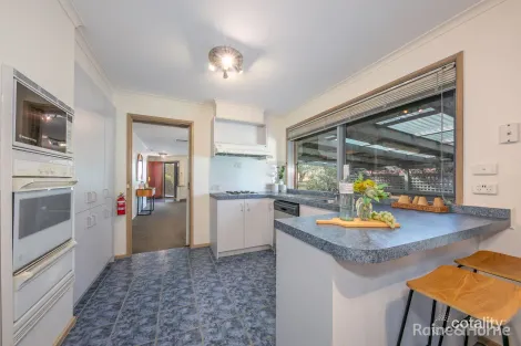 Property photo of 7 Long Drive Sunbury VIC 3429