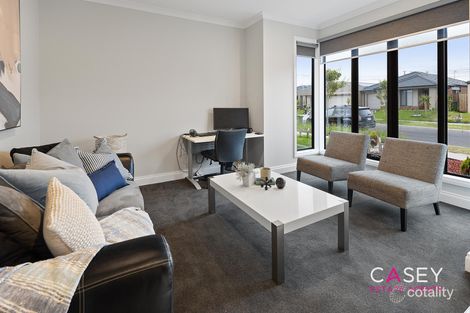Property photo of 42 Pitfield Avenue Cranbourne East VIC 3977