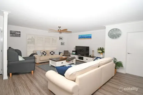 Property photo of 10 Waters Edge Drive Craignish QLD 4655