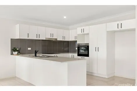 Property photo of 1 Emory Place Cameron Park NSW 2285
