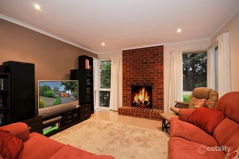 Property photo of 13 Highleigh Court Mooroolbark VIC 3138