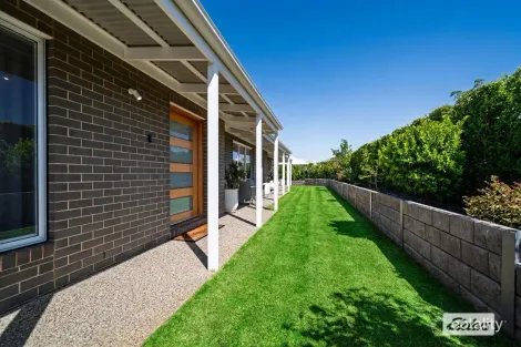 180 Hillford Cct, Thurgoona, NSW 2640