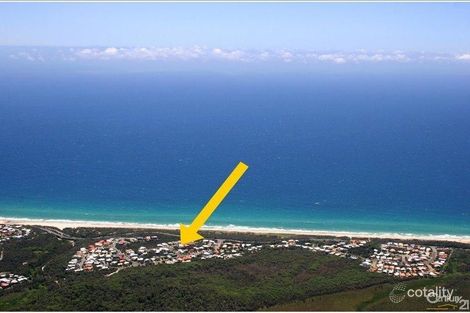 4 Antipodes Cl, Castaways Beach, QLD 4567