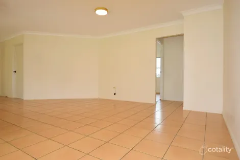 Property photo of 2 Links Court Kin Kora QLD 4680