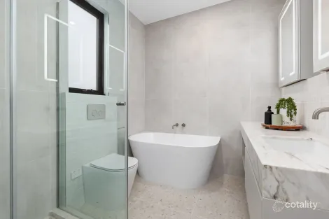 Property photo of 4/63 Ashburn Grove Ashburton VIC 3147