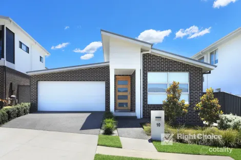 10 Pigeon Cl, Calderwood, NSW 2527