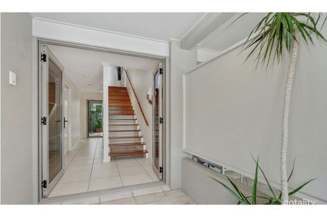 Property photo of 1/178 Stratton Terrace Manly QLD 4179