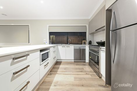 Property photo of 22 Meadows Drive Officer VIC 3809