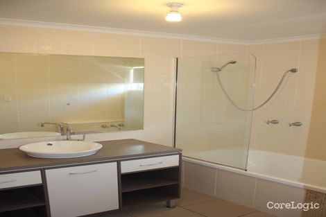 Property photo of 7 Batts Place Emerald QLD 4720