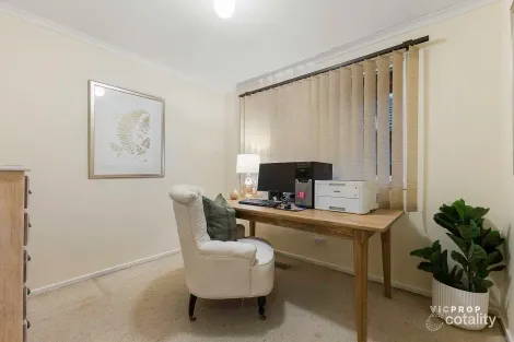 Property photo of 8 Manuka Drive Ferntree Gully VIC 3156