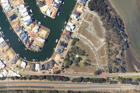 Property photo of 6 Wedgetail Retreat Halls Head WA 6210