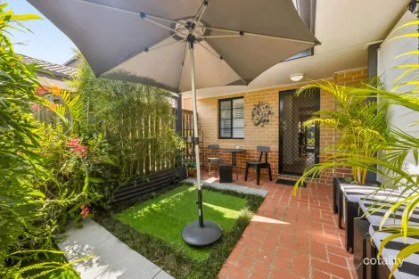 Property photo of 5/2 Springhill Drive Sippy Downs QLD 4556