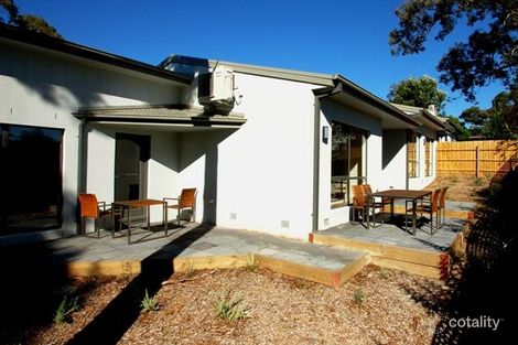 Property photo of 3/30 Boyce Avenue Briar Hill VIC 3088