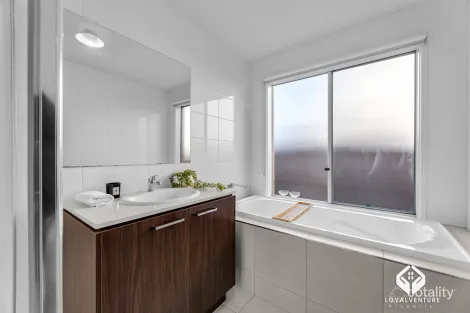 Property photo of 13 Denton Drive Warragul VIC 3820