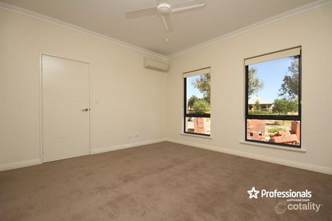 36 Parkfarm Dr, South Guildford, WA 6055