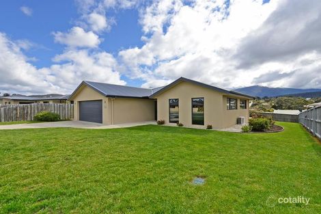 14 Queens Pde, Kingston, TAS 7050