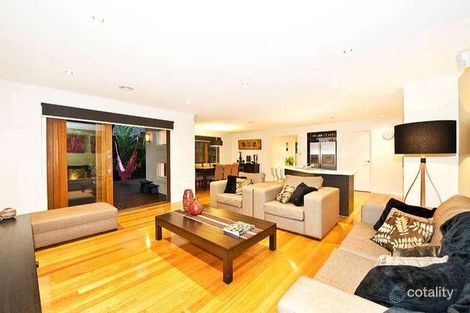 Property photo of 21 Heritage Court Macleod VIC 3085