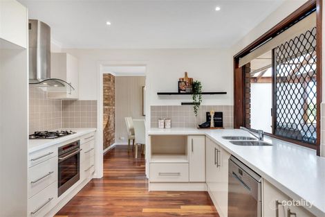 Property photo of 52 Barramundi Drive Hallett Cove SA 5158