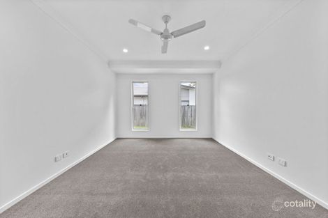 Property photo of 44 Robertson Drive Burnside QLD 4560
