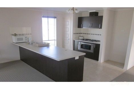 Property photo of 37 Stately Drive Cranbourne East VIC 3977