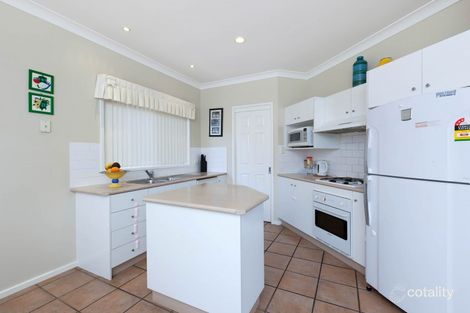 Property photo of 8 Eildon Court Wattle Grove NSW 2173