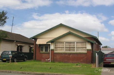 5 Myola St, Mayfield, NSW 2304