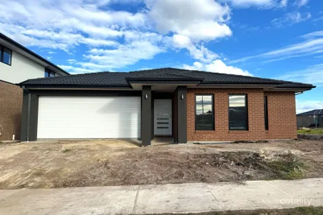 83 Goldfields Bvd, Clyde North, VIC 3978