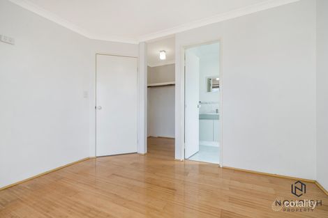 Property photo of 4 Blackbird Glen Quinns Rocks WA 6030