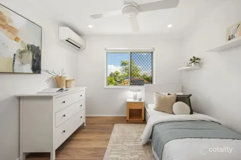 Property photo of 22 Deniven Street Corinda QLD 4075