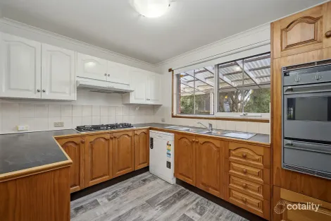 Property photo of 2/1 Tarhook Road Warrnambool VIC 3280