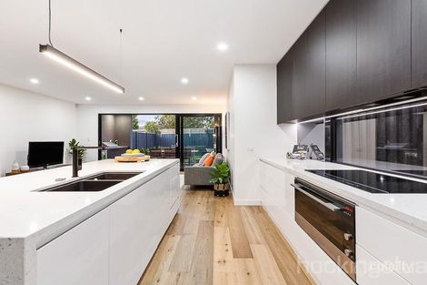 Property photo of 25B Surrey Street Bentleigh East VIC 3165