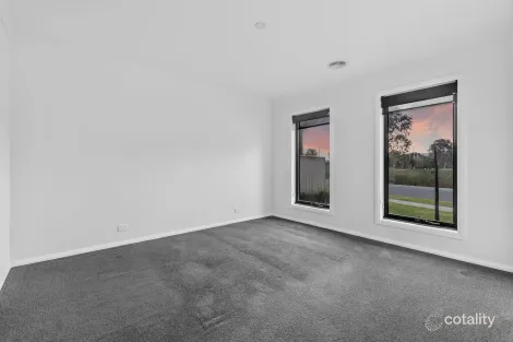 Property photo of 8 Ponting Way Baranduda VIC 3691