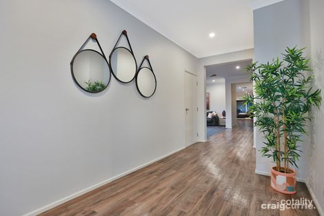 Property photo of 30 McGarvie Crescent Pakenham VIC 3810